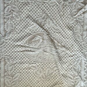 Bob Timberlake Collection Tapestry Beige and Cream Swan & Lattice Throw Blanket